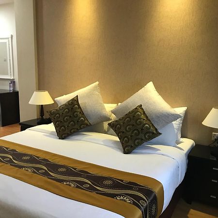 Rimbun Suites & Residences Bandar Seri Begawan Exteriör bild