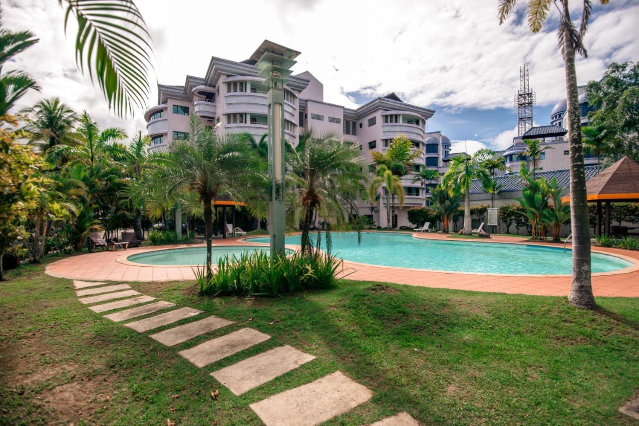 Rimbun Suites & Residences Bandar Seri Begawan Exteriör bild
