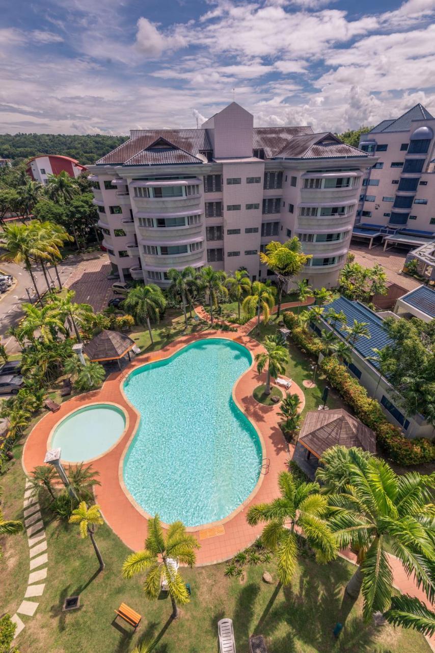 Rimbun Suites & Residences Bandar Seri Begawan Exteriör bild