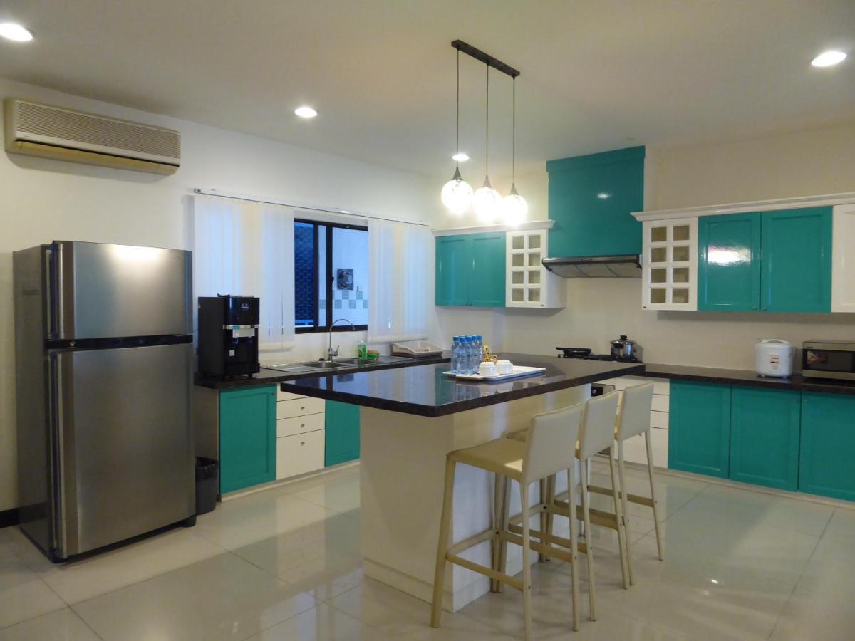 Rimbun Suites & Residences Bandar Seri Begawan Exteriör bild